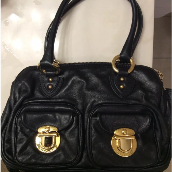 Marc Jacobs Handbags - Marc Jacobs handbag w/matching wallet